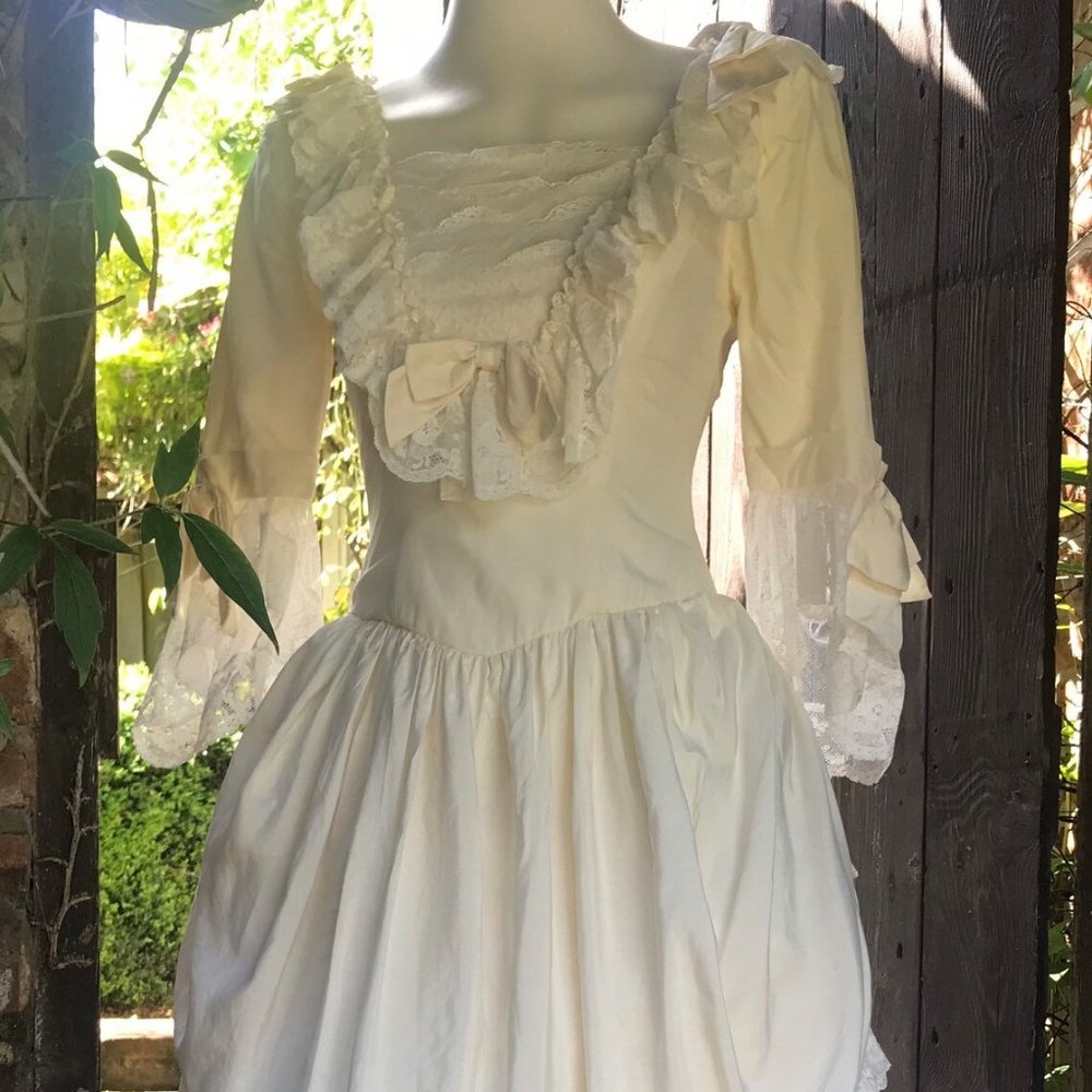 Amazing 80s silk wedding dress . Victorian style .